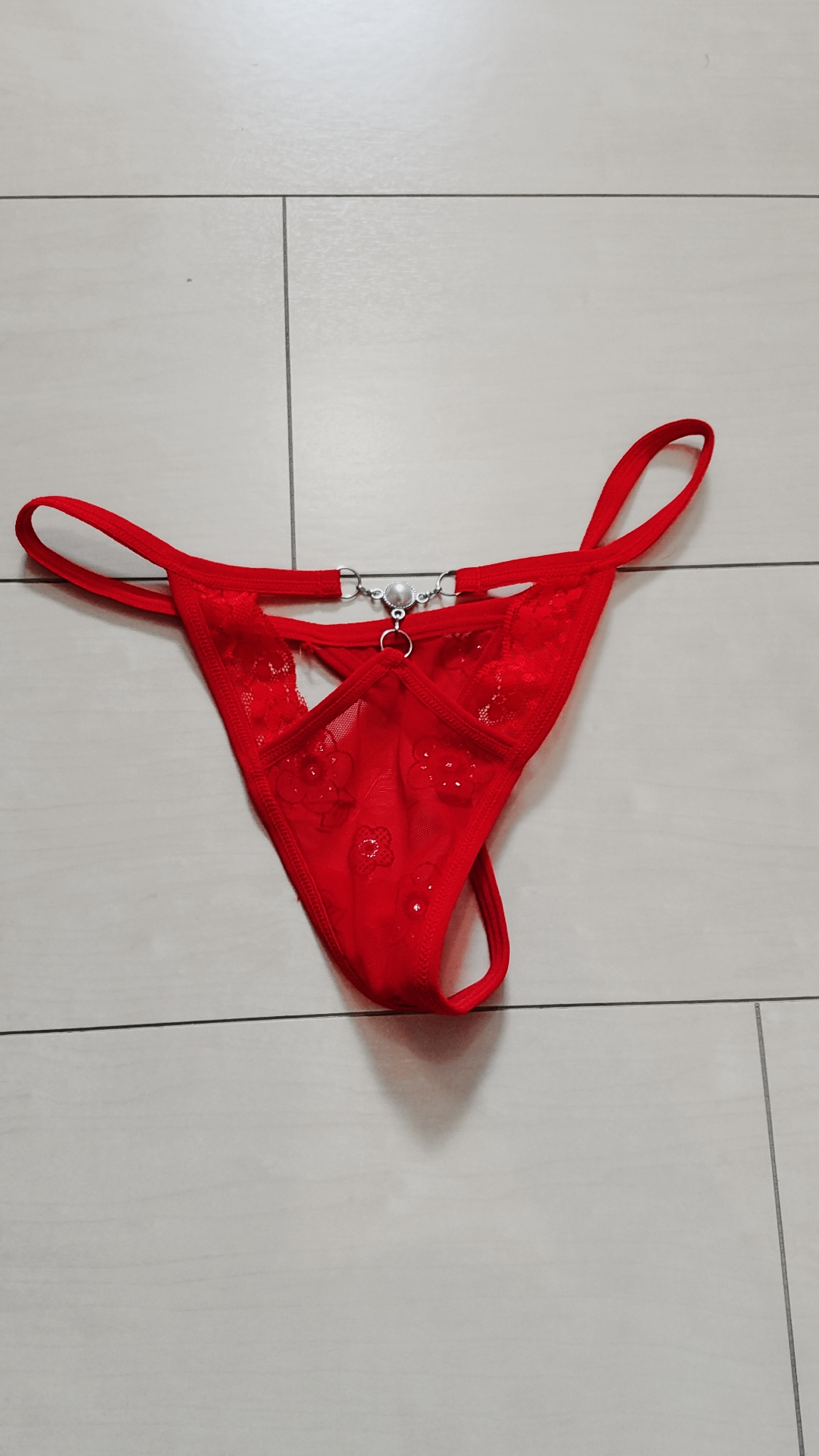 もものいやらしいティーショーツ❤