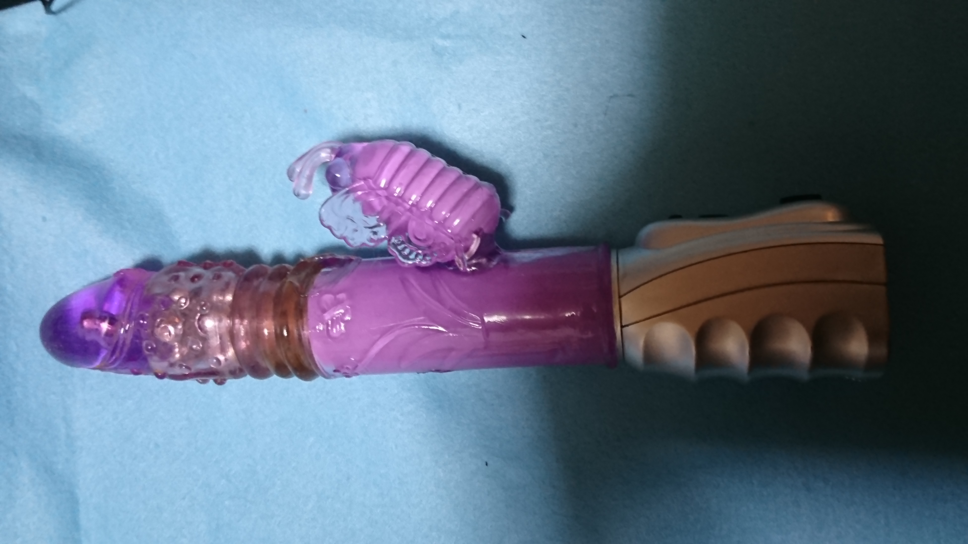 ひとりえっちで使った太いバイブ(劣化有)